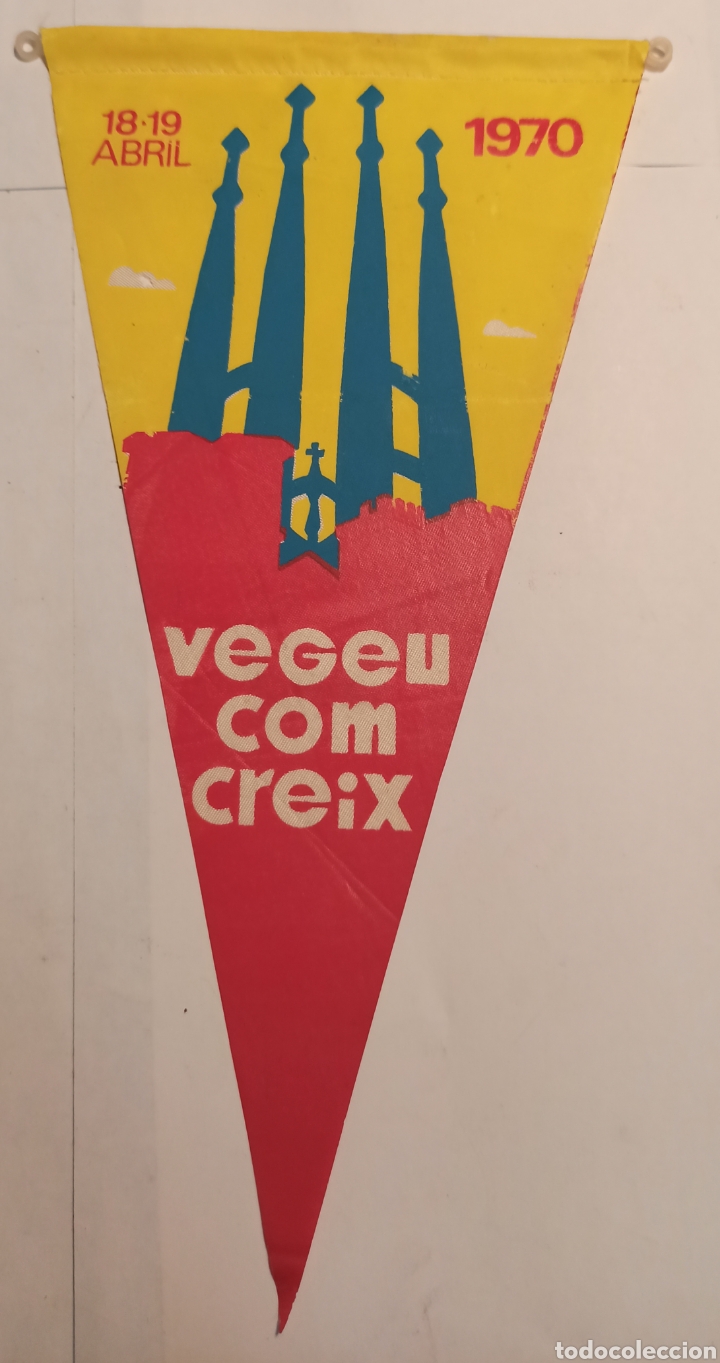 Fanions de collection: banderin sagrada familia barcelona 1970