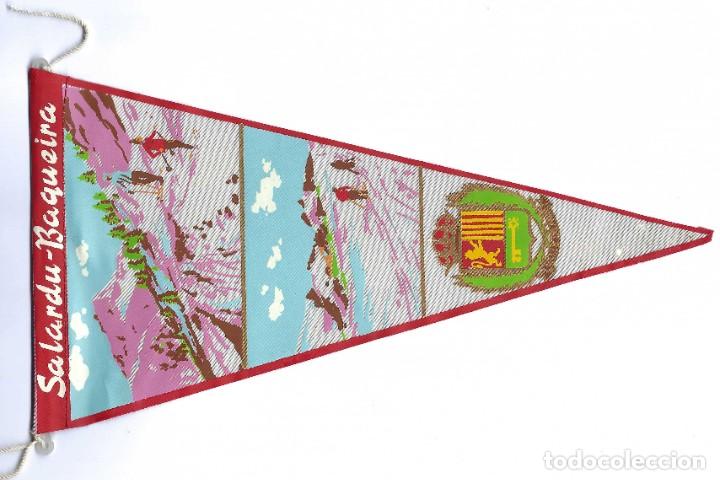 Bandierine di collezione: BANDER&Iacute;N- SALARD&Uacute; BAQUEIRA. ESQU&Iacute;. MONTA&Ntilde;A. L&Eacute;RIDA- IRUPE N&ordm; 1074- EN TELA