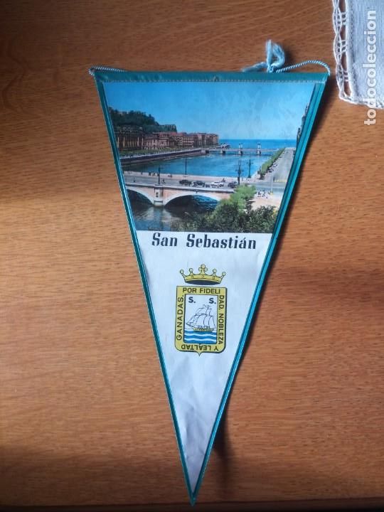 Bandierine di collezione: Antiguo bander&iacute;n San Sebasti&aacute;n