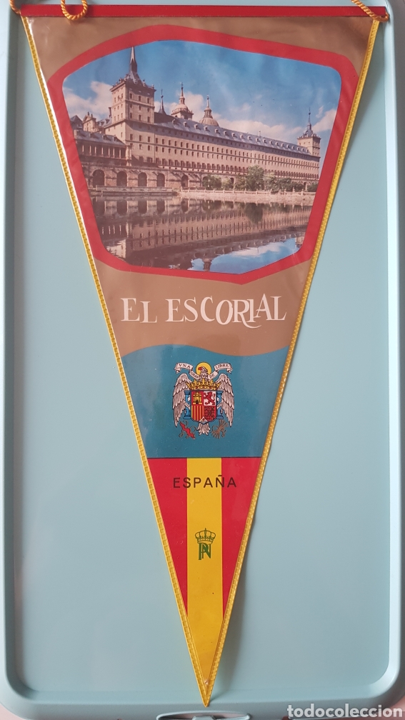 Galhardetes de cole&ccedil;&atilde;o: Bander&iacute;n El ESCORIAL. Plastificado.