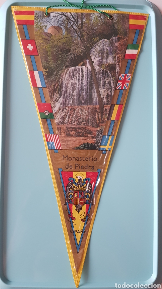Galhardetes de cole&ccedil;&atilde;o: Antiguo Bander&iacute;n MONASTERIO DE PIEDRA. Plastificado.