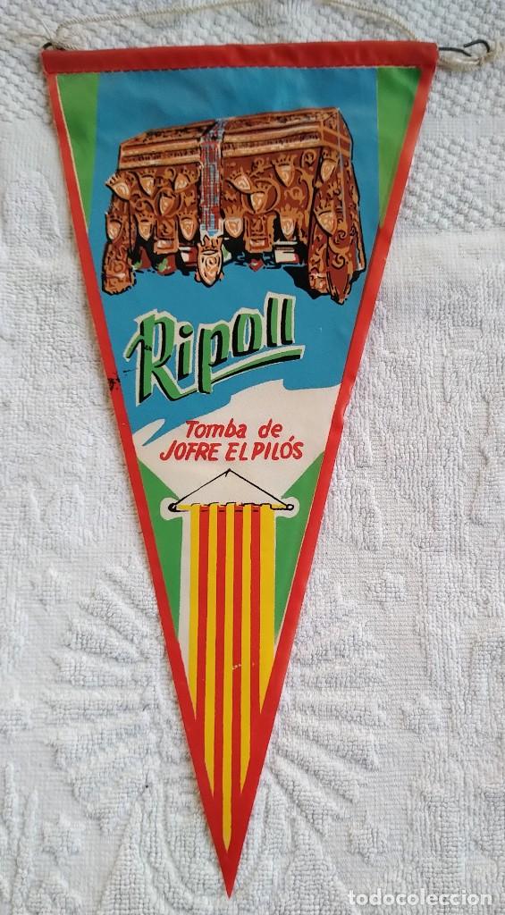 Bandierine di collezione: BANDERIN RIPOLL. TUMBA DE JOFRE EL PIL&Oacute;S. A&Ntilde;OS 60. MUY BUEN ESTADO