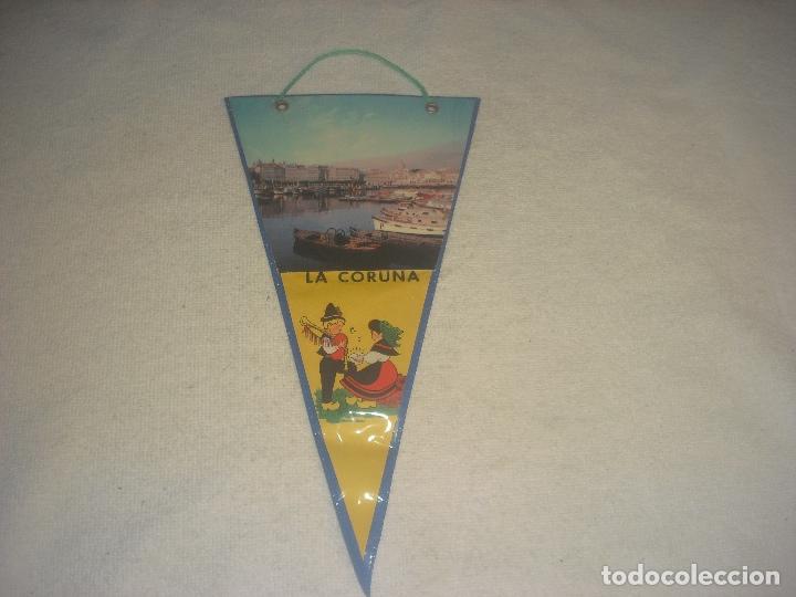 Sammlung von Wimpeln: BANDERIN DE LA CORU&Ntilde;A, PLASTIFICADO.