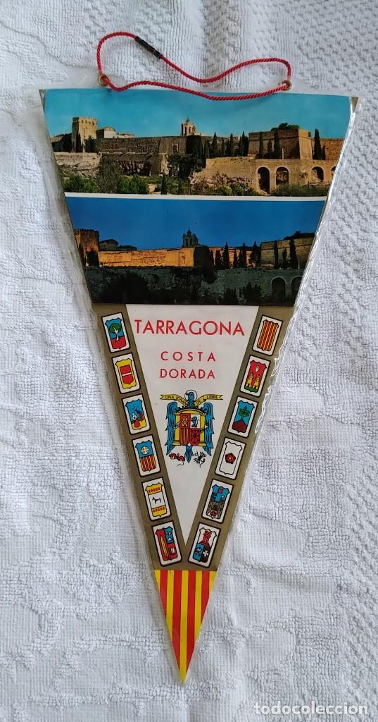 Sammlung von Wimpeln: BANDERIN. TARRAGONA COSTA DORADA. PLASTIFICADO. A&Ntilde;OS 60. BUEN ESTADO