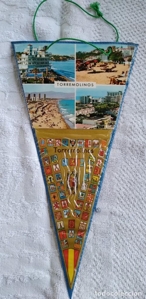 Sammlung von Wimpeln: BANDERIN. TORREMOLINOS. PLASTIFICADO. A&Ntilde;OS 60. BUEN ESTADO
