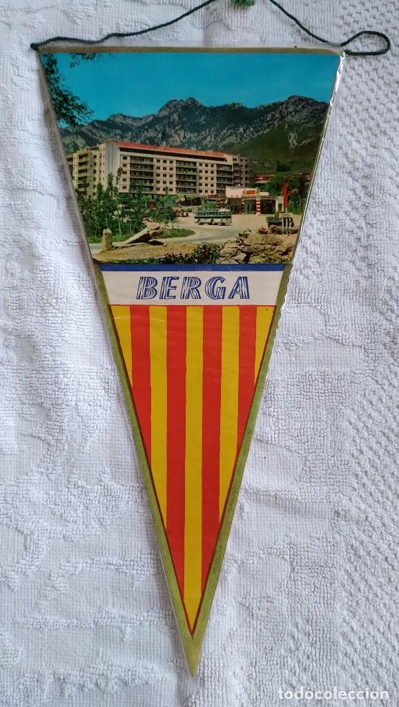 Sammlung von Wimpeln: BANDERIN. BERGA. PLASTIFICADO. A&Ntilde;OS 60. BUEN ESTADO