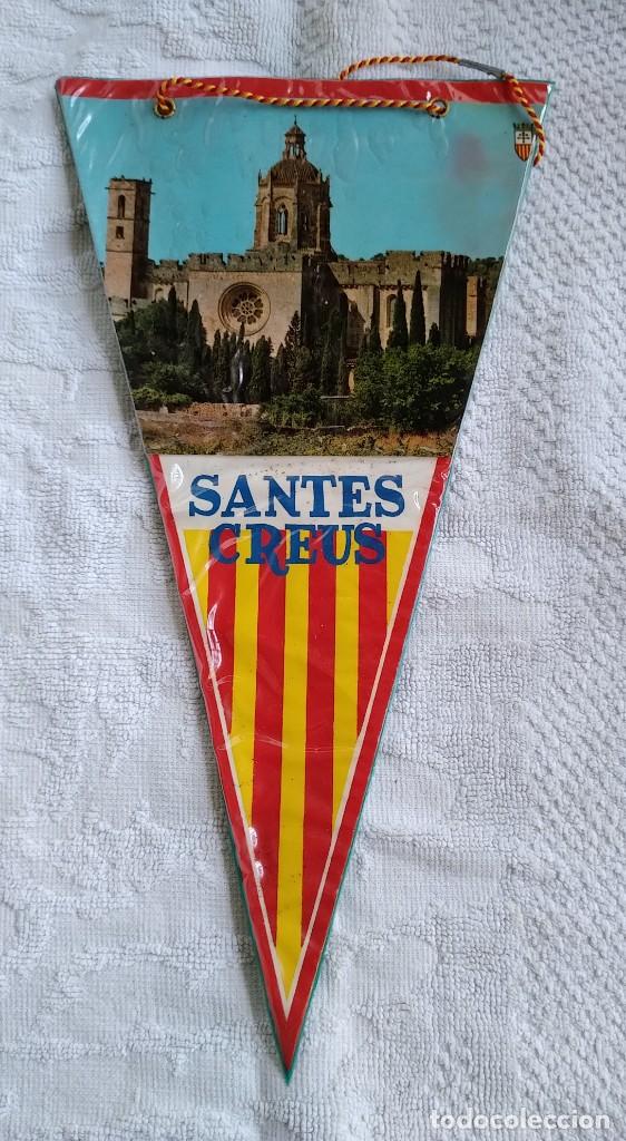 Sammlung von Wimpeln: BANDERIN. SANTES CREUS. PLASTIFICADO. A&Ntilde;OS 60. BUEN ESTADO