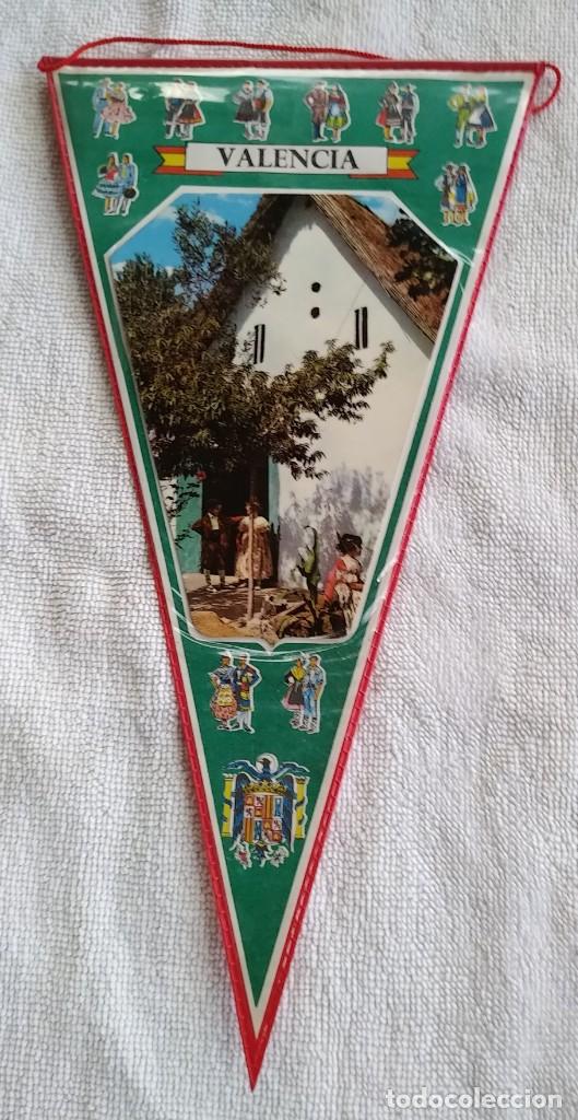 Sammlung von Wimpeln: BANDERIN. VALENCIA. PLASTIFICADO. A&Ntilde;OS 60. MUY BUEN ESTADO