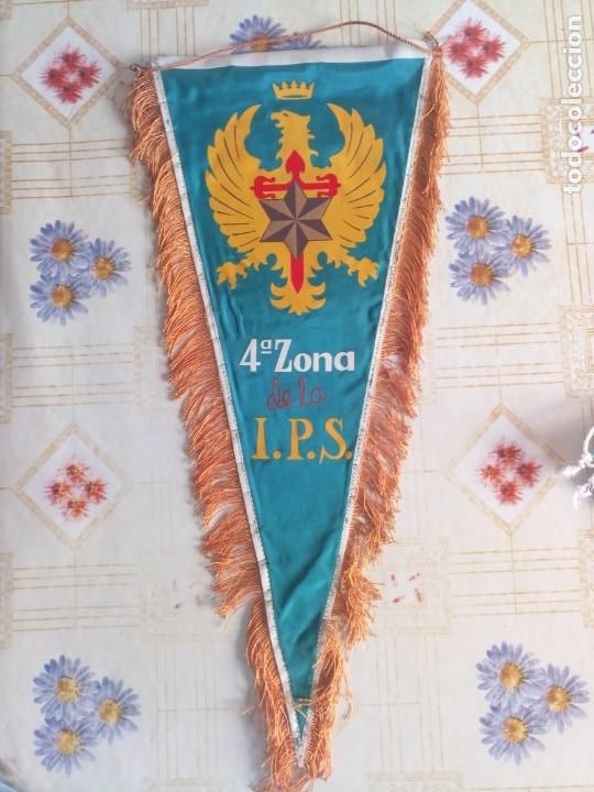 Bandierine di collezione: Antiguo bander&iacute;n milicias universitarias IPS
