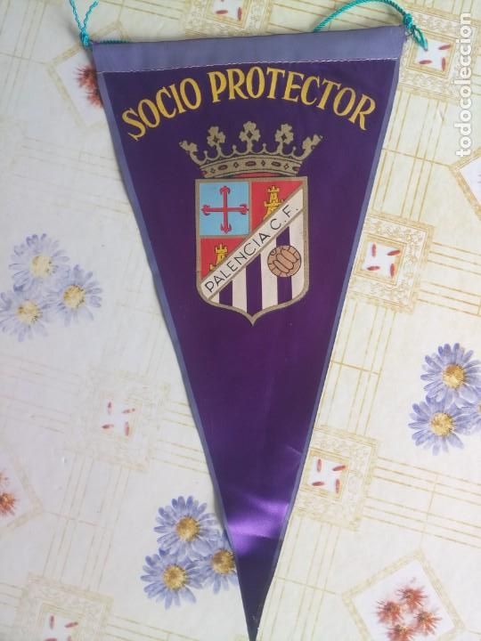 Bandierine di collezione: Antiguo bander&iacute;n f&uacute;tbol Palencia