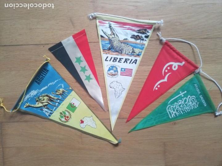 Bandierine di collezione: Lote banderines antiguos Argelia liberia