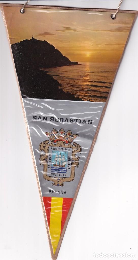 Banderines de colecci&oacute;n: Precioso bander&iacute;n San Sebasti&aacute;n Espa&ntilde;a.