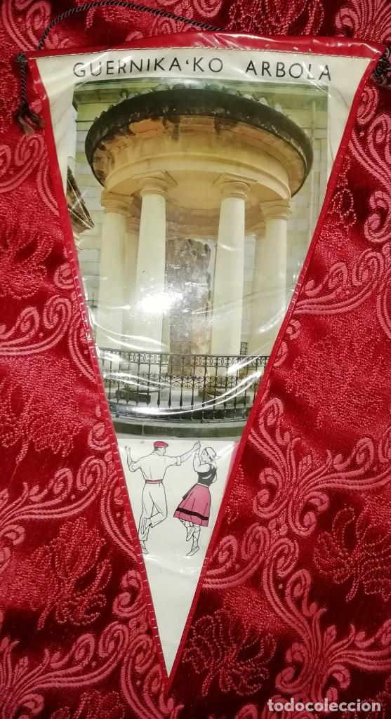Banderines de colecci&oacute;n: Antiguo bander&iacute;n guernika'ko arbola