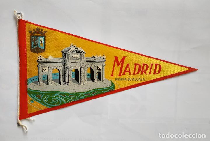 Galhardetes de cole&ccedil;&atilde;o: ANTIGUO BANDER&Iacute;N DE MADRID - PUERTA DE ALCAL&Aacute;