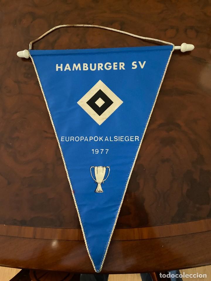 Galhardetes de cole&ccedil;&atilde;o: banderin hamburger sv 1977