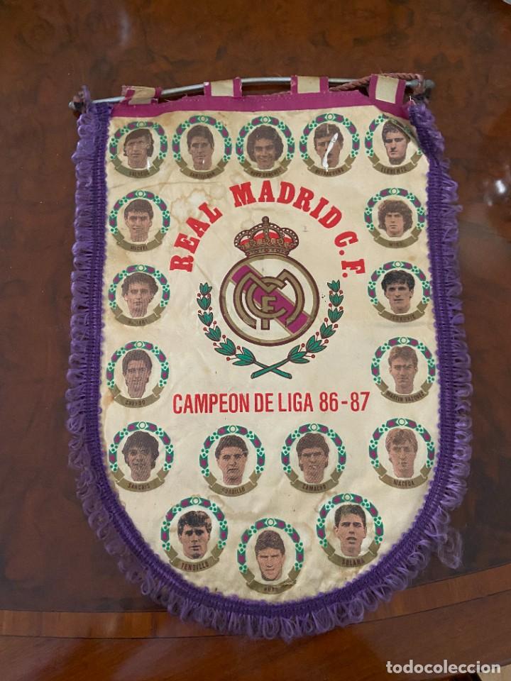 Galhardetes de cole&ccedil;&atilde;o: banderin real madrid campeon de liga 86 87