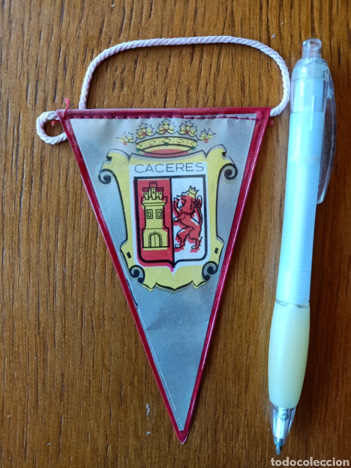 Galhardetes de cole&ccedil;&atilde;o: BANDERIN DE C&Aacute;CERES EXTREMADURA ESPA&Ntilde;A- A&Ntilde;OS 60 70