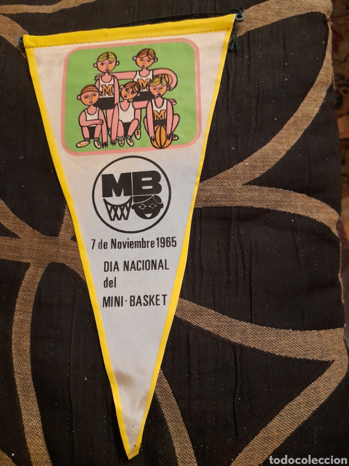 Fanions de collection: Banderin Dia Nacional del Mini,Basquet ,1965