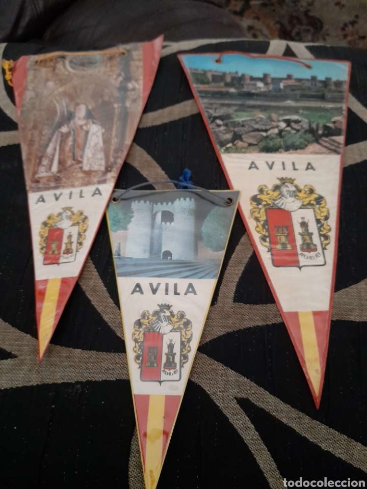 Fanions de collection: Tres antiguos banderines de Avila