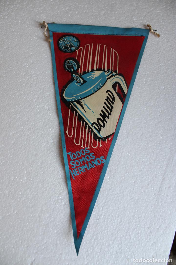 Fanions de collection: BANDERIN DOMUND. TODOS SOMOS HERMANOS.