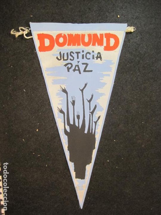 Sammlung von Wimpeln: DOMUND JUSTICIA Y PAZ-BANDERIN ANTIGUO-VER FOTOS-(V-22.844)