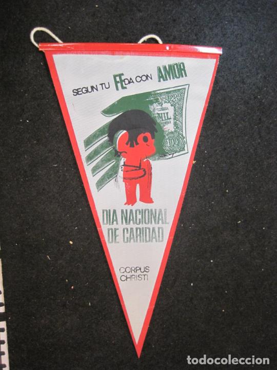 Sammlung von Wimpeln: DIA NACIONAL DE LA CARIDAD-BANDERIN ANTIGUO-VER FOTOS-(V-22.844)