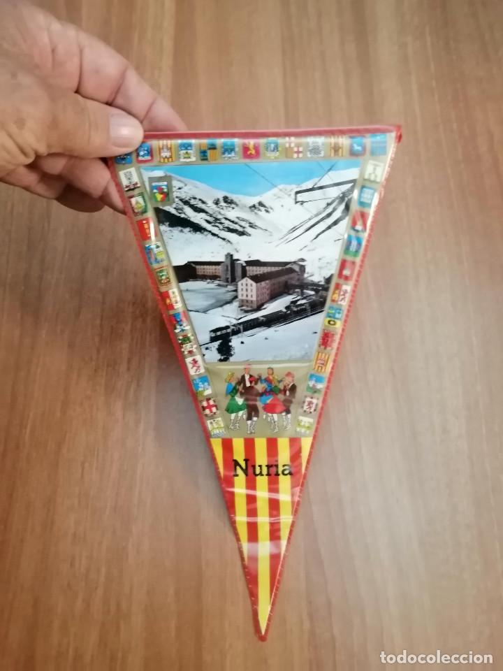 Sammlung von Wimpeln: BANDERIN DE NURIA