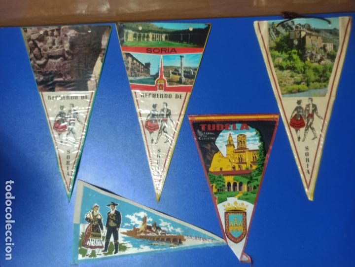 Sammlung von Wimpeln: LOTE 5 ANTIGUOS BANDERINES - CASTILLA Y LEON