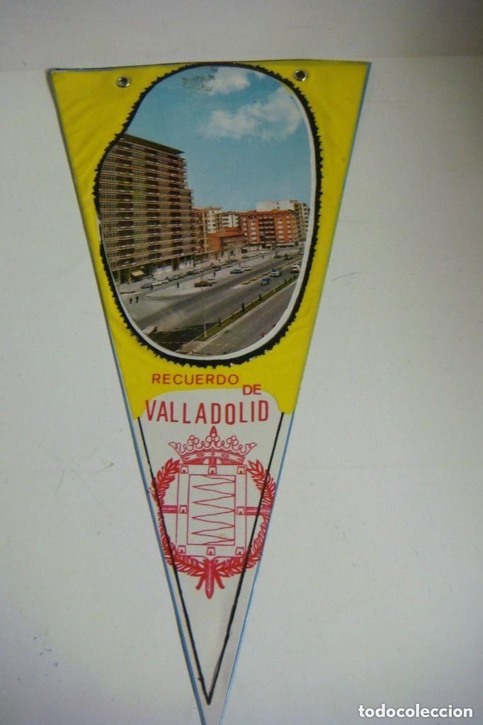 Collection pennants: BANDERIN A&Ntilde;O 60 DE VALLADOLID PASEO DE ZORRILLA EDIFICIO LAS MERCEDES -(&)