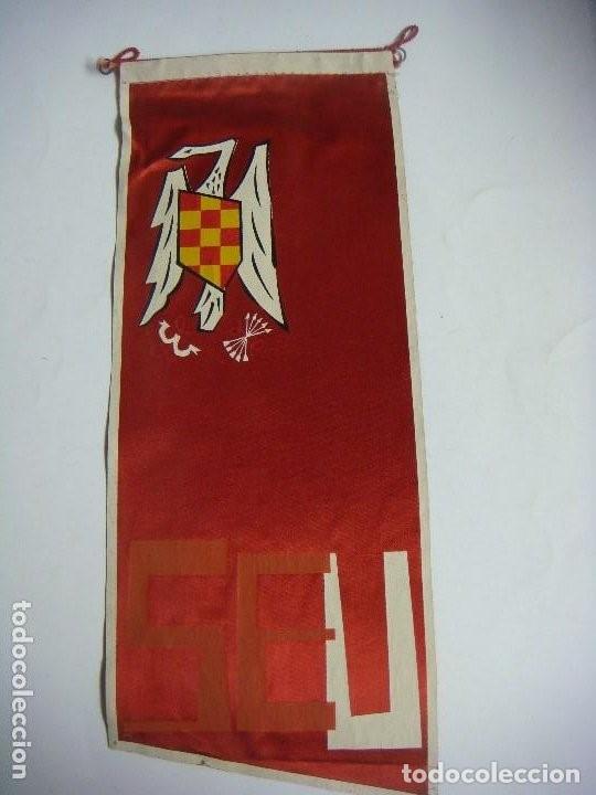 Collection pennants: BANDERIN DE LOS A&Ntilde;OS 60 EN TELA DE SEU- COLOR ROJO -(&)