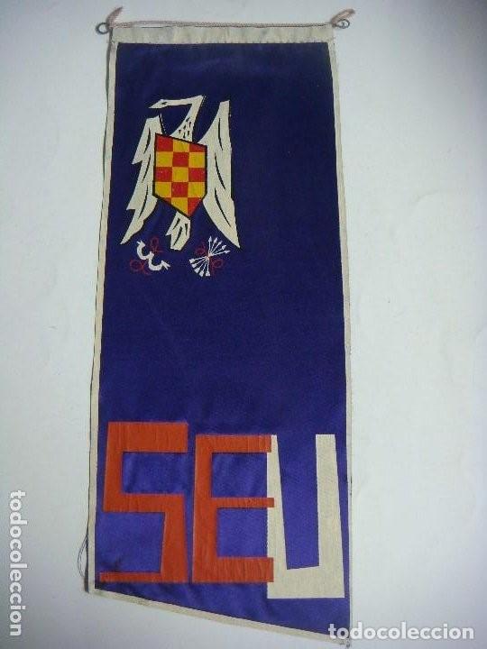 Collection pennants: BANDERIN DE LOS A&Ntilde;OS 60 EN TELA DE S.E.U. COLOR MALVA -(&)
