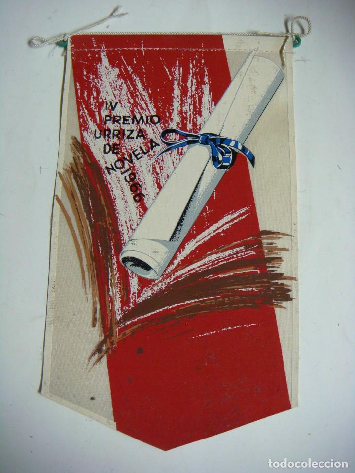 Collection pennants: BANDERIN DE TELA DE LOS A&Ntilde;OS 60-IV PREMIO URRIZA DE NOVELA 1966