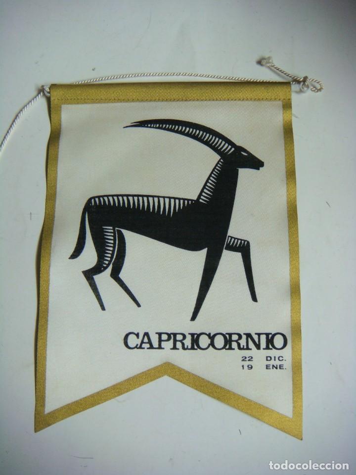 Galhardetes de cole&ccedil;&atilde;o: BANDERIN EN TELA A&Ntilde;OS 60-SIGNO ZODIACO CAPRICORNIO