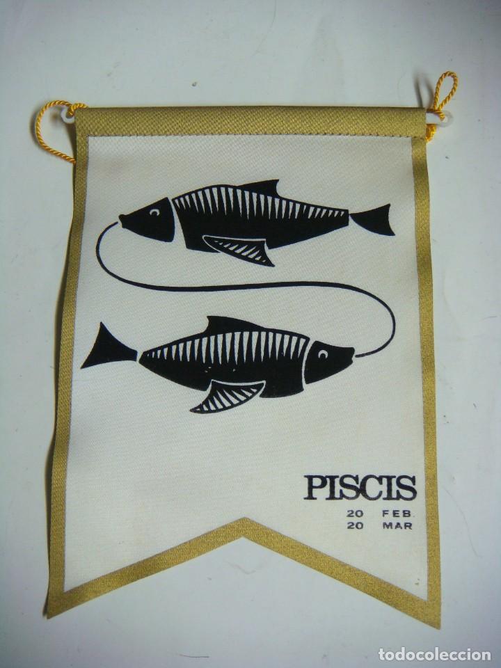 Galhardetes de cole&ccedil;&atilde;o: BANDERIN EN TELA A&Ntilde;OS 60-SIGNO ZODIACO PISCIS