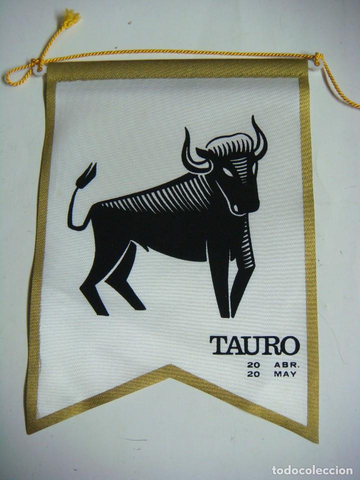 Galhardetes de cole&ccedil;&atilde;o: BANDERIN EN TELA A&Ntilde;OS 60-SIGNO ZODIACO TAURO
