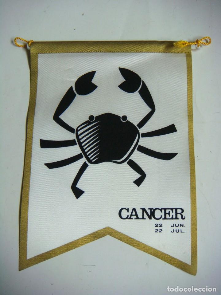 Galhardetes de cole&ccedil;&atilde;o: BANDERIN EN TELA A&Ntilde;OS 60-SIGNO ZODIACO CANCER
