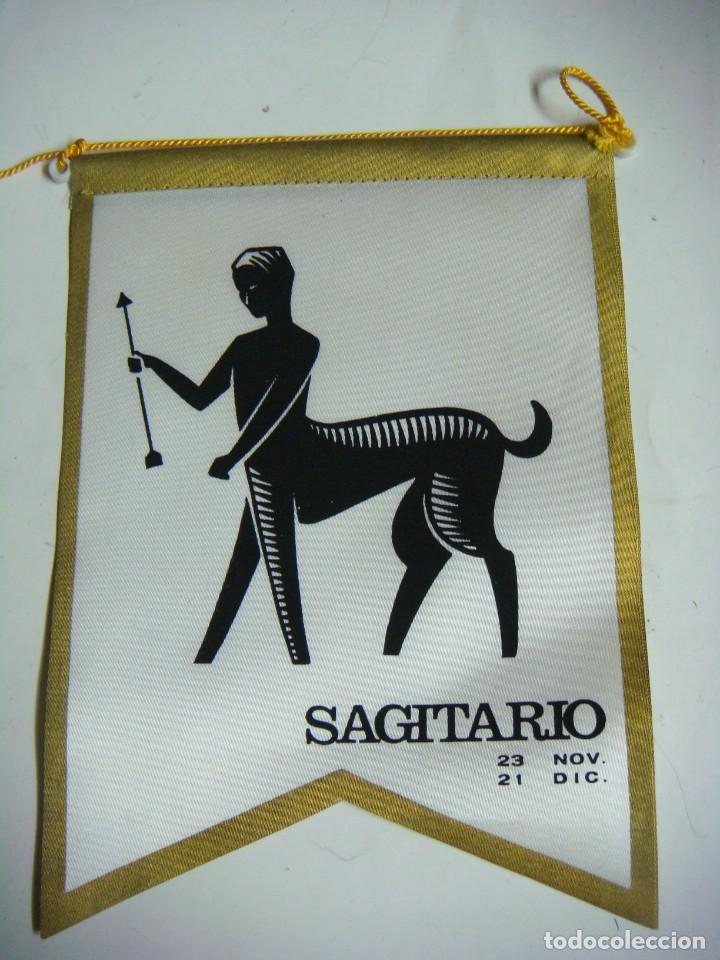 Galhardetes de cole&ccedil;&atilde;o: BANDERIN EN TELA A&Ntilde;OS 60-SIGNO ZODIACO SAGITARIO