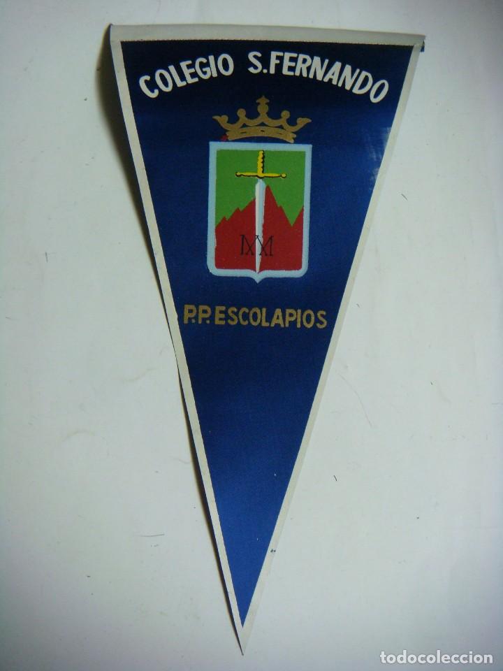 Galhardetes de cole&ccedil;&atilde;o: BANDERIN EN TELA A&Ntilde;OS 60-COLEGIO S.FERNANDO P.P.ESCOLAPIOS