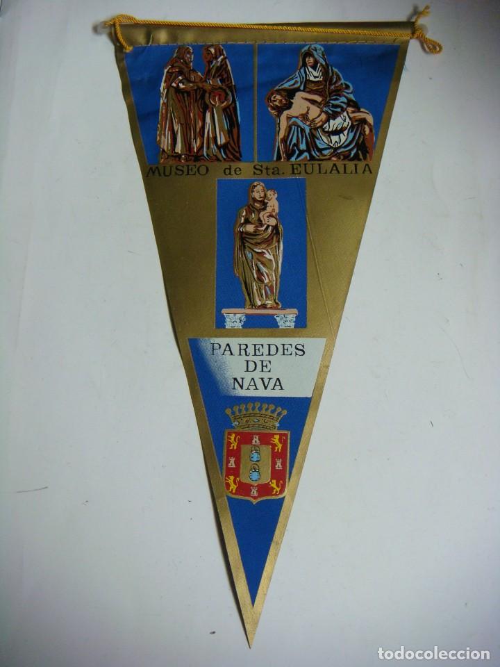Bandierine di collezione: BANDERIN EN TELA A&Ntilde;OS 60-MUSEO DE STA EULALIA PAREDES DE NAVA
