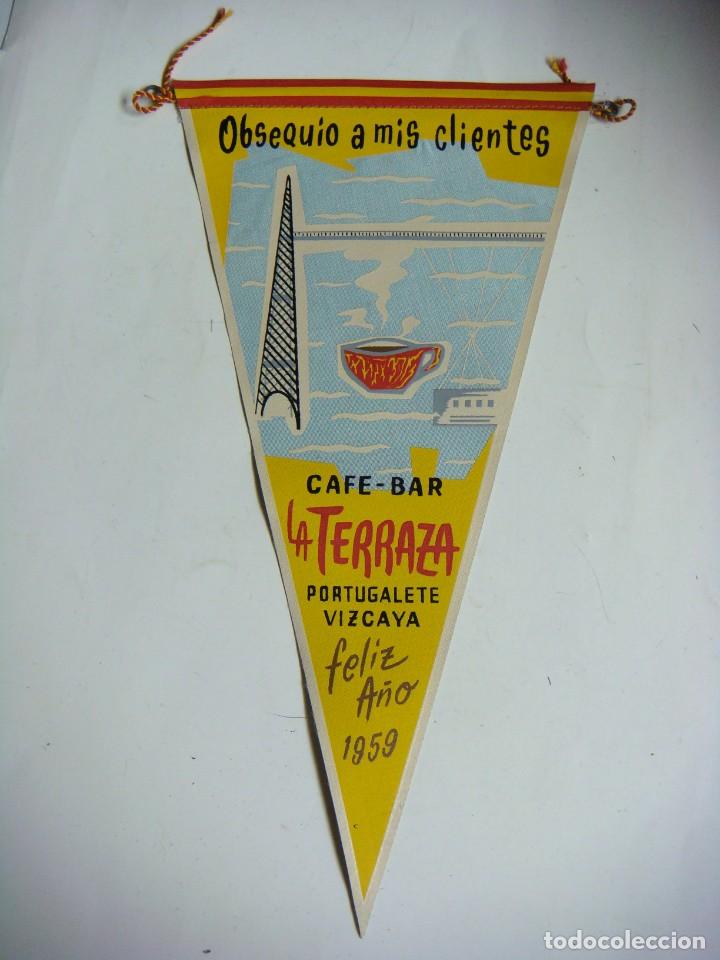 Bandierine di collezione: BANDERIN EN TELA A&Ntilde;OS 60- CAFE BAR LA TERRAZA PORTUGALETE VIZCAYA FELIZ A&Ntilde;O 1959