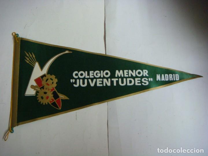 Bandierine di collezione: BANDERIN DE TELA DE LOS A&Ntilde;OS 60-COLEGIO MENOR JUVENTUDES MADRID