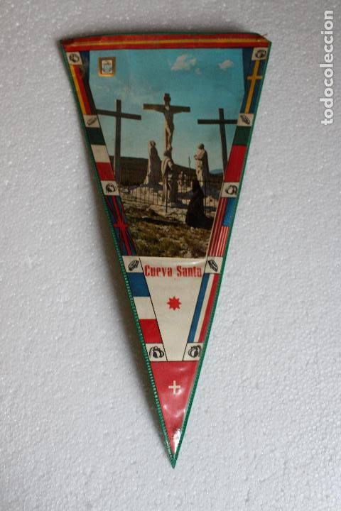 Fanions de collection: banderin cueva santa