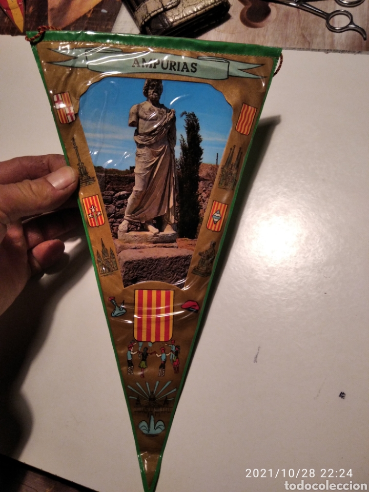 Sammlung von Wimpeln: Bander&iacute;n Ampurias