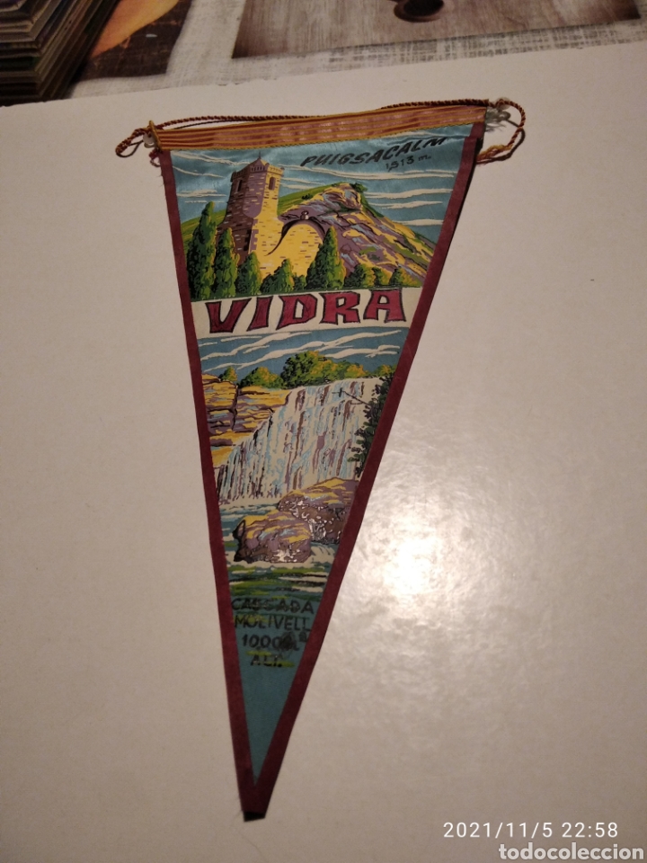 Bandierine di collezione: Bander&iacute;n puigsacalm, VIDRA
