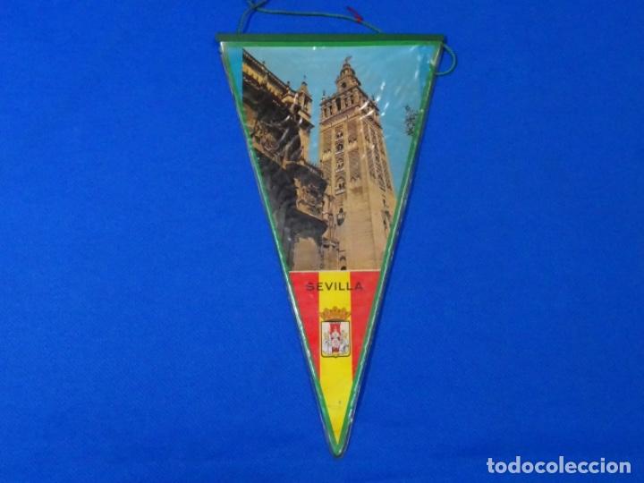 Collection pennants: ANTIGUO BANDER&Iacute;N SEVILLA.