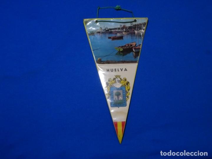 Collection pennants: ANTIGUO BANDER&Iacute;N HUELVA.