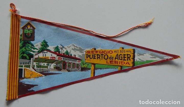 Sammlung von Wimpeln: Antiguo bander&iacute;n - Refugio Puerto de Ager L&eacute;rida Alt. 920