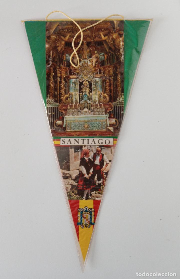 Collection pennants: ANTIGUO BANDER&Iacute;N PL&Aacute;STIFICADO. SANTIAGO, GALICIA