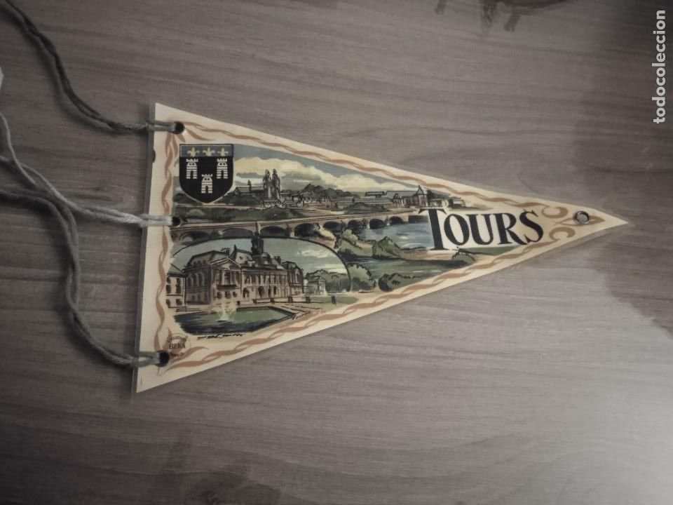 Fanions de collection: Bander&iacute;n de los A&ntilde;os 60.Tours (Francia)
