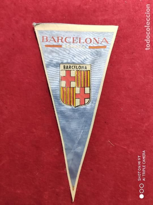 Fanions de collection: banderin barcelona espa&ntilde;a con dedicatoria en la parte tracera 27 cm